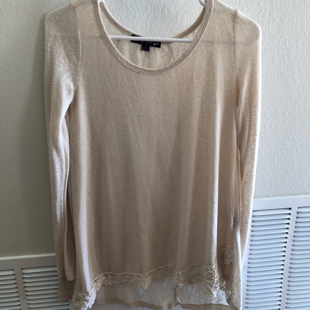 Cream lace bottom long sleeve
